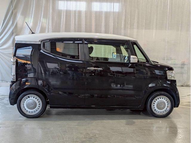 N-BOXスラッシュ X 2トーンカラースタイル 横滑り防止装置 アイドリングストップ オートエアコン HIDヘッドライト プッシュスタート スマートキー 盗難警報装置 サウンドマッピング オートリトラミラー ETC付き(10枚目)