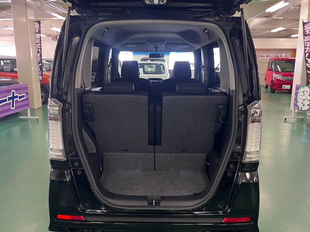 Ｎ－ＢＯＸカスタム Ｇ・Ｌパッケージ　助手席側パワースライドドア　横滑り防止装置　アイドリングストップ　オートエアコン　ベンチシート　ＡＢＳ　ＨＩＤヘッドライト　プッシュスタート　スマートキー　盗難警報装置　電動格納ミラー　純正アルミ（15枚目）