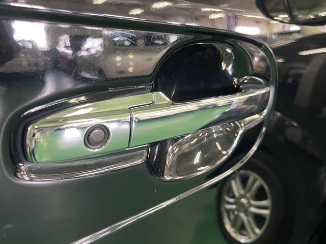 Ｎ－ＢＯＸカスタム Ｇ・Ｌパッケージ　助手席側パワースライドドア　横滑り防止装置　アイドリングストップ　オートエアコン　ベンチシート　ＡＢＳ　ＨＩＤヘッドライト　プッシュスタート　スマートキー　盗難警報装置　電動格納ミラー　純正アルミ（29枚目）