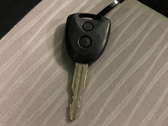 【キーレスエントリー】　カギのボタンで施錠・開錠ができるキーレスタイプのカギです！