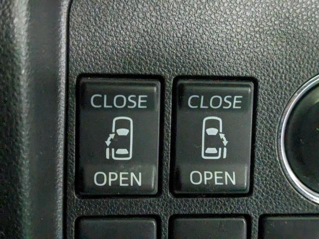 タント カスタムＲＳ　ＳＡ　ターボ車　両側電動スライドドア　アクセル踏み間違い防止装置　横滑り防止装置　エコアイドル　オートエアコン　ベンチシート　ＬＥＤヘッドランプ　プッシュスタート　スマートキー　盗難警報装置　純正アルミ（17枚目）