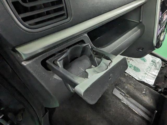 タント カスタムＲＳ　ＳＡ　ターボ車　両側電動スライドドア　アクセル踏み間違い防止装置　横滑り防止装置　エコアイドル　オートエアコン　ベンチシート　ＬＥＤヘッドランプ　プッシュスタート　スマートキー　盗難警報装置　純正アルミ（24枚目）