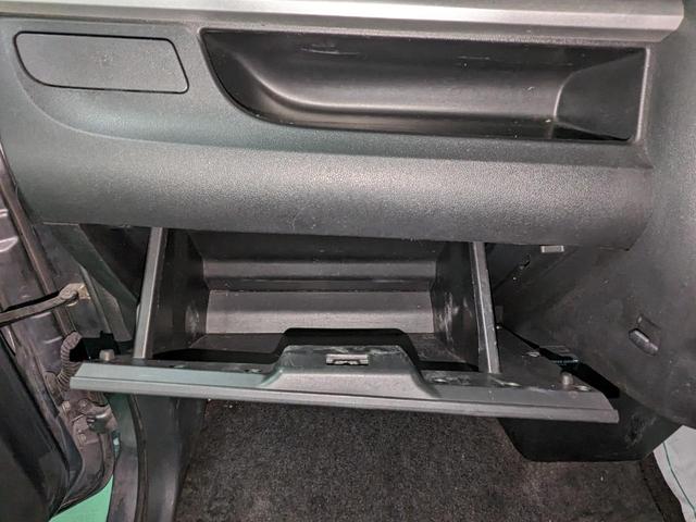 タント カスタムＲＳ　ＳＡ　ターボ車　両側電動スライドドア　アクセル踏み間違い防止装置　横滑り防止装置　エコアイドル　オートエアコン　ベンチシート　ＬＥＤヘッドランプ　プッシュスタート　スマートキー　盗難警報装置　純正アルミ（25枚目）