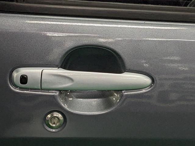 タント カスタムＲＳ　ＳＡ　ターボ車　両側電動スライドドア　アクセル踏み間違い防止装置　横滑り防止装置　エコアイドル　オートエアコン　ベンチシート　ＬＥＤヘッドランプ　プッシュスタート　スマートキー　盗難警報装置　純正アルミ（27枚目）