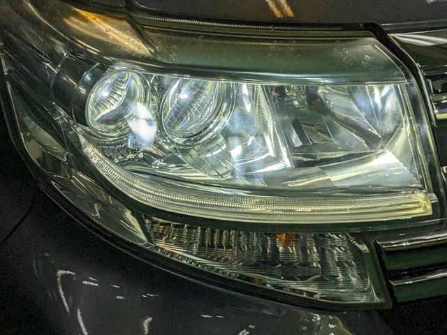 タント カスタムＲＳ　ＳＡ　ターボ車　両側電動スライドドア　アクセル踏み間違い防止装置　横滑り防止装置　エコアイドル　オートエアコン　ベンチシート　ＬＥＤヘッドランプ　プッシュスタート　スマートキー　盗難警報装置　純正アルミ（28枚目）