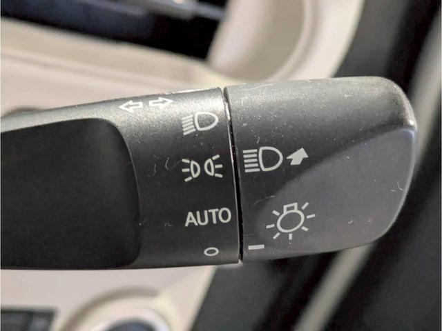 ムーヴキャンバス Xリミテッド SAIII 両側パワースライドドア 衝突被害軽減ブレーキ 車線逸脱警報装置 横滑り防止装置 アイドリングストップ オートエアコン プッシュスタート スマートキー 盗難警報装置 ドラレコ ETC付き(22枚目)