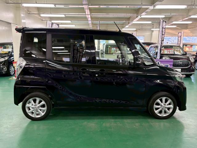 デイズルークス ハイウェイスター　Ｘ　後期モデル　社外ナビ　アラウンドビューモニター　助手席側パワースライドドア　エマージェンシーブレーキ　横滑り防止装置　アイドリングストップ　オートエアコン　ＡＢＳ　ＬＥＤヘッドライト　プッシュスタート（10枚目）