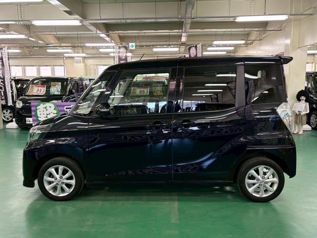 デイズルークス ハイウェイスター　Ｘ　後期モデル　社外ナビ　アラウンドビューモニター　助手席側パワースライドドア　エマージェンシーブレーキ　横滑り防止装置　アイドリングストップ　オートエアコン　ＡＢＳ　ＬＥＤヘッドライト　プッシュスタート（11枚目）