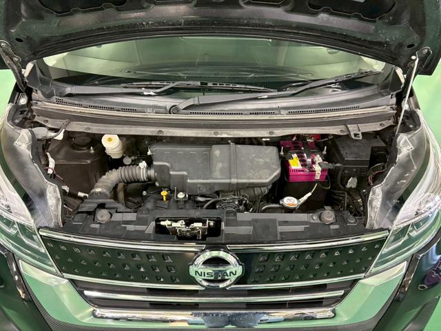 デイズルークス ハイウェイスター　Ｘ　後期モデル　社外ナビ　アラウンドビューモニター　助手席側パワースライドドア　エマージェンシーブレーキ　横滑り防止装置　アイドリングストップ　オートエアコン　ＡＢＳ　ＬＥＤヘッドライト　プッシュスタート（32枚目）