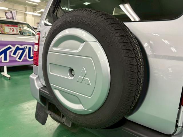 パジェロミニ ＶＲ　４ＷＤ　ターボ車　フロア４速ＡＴ　ＣＤオーディオ　ＡＢＳ　キーレスエントリー　エアコン　パワステ　パワーウィンドウ　Ｗエアバッグ　電動格納ミラー　純正アルミ（31枚目）