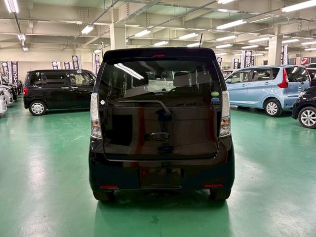 ワゴンＲ ２０周年記念車　社外メモリーナビ　レーダーブレーキサポート　横滑り防止装置　アイドリングストップ　オートエアコン　Ｄ席シートヒーター　ＡＢＳ　ＨＩＤヘッドライト　Ｐスタート　スマートキー　盗難警報装置　純正アルミ（16枚目）