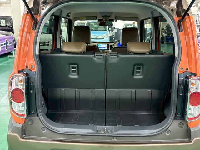 ハスラー ワンダラー　特別仕様車　純正ＳＤナビ　デュアルカメラブレーキサポート　アイドリングストップ　オートエアコン　Ｄ席シートヒーター　ＡＢＳ　ＨＩＤヘッドライト　Ｐスタート　スマートキー　盗難警報装置　ルーフレール（9枚目）