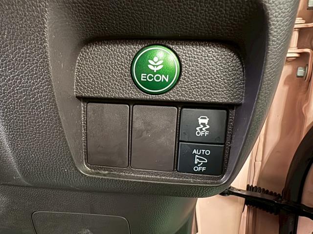 Ｎ－ＯＮＥ Ｇ　ＳＳブラウンスタイルパッケージ　純正ナビ　バックカメラ　ホワイトウッド調インテリアパネル　横滑り防止装置　アイドリングストップ　前席シートヒーター　ＨＩＤ　プッシュスタート　電動格納ミラー　社外アルミ　ビルトインＥＴＣ（24枚目）