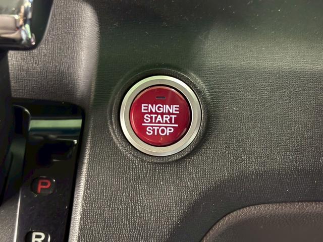 Ｎ－ＯＮＥ Ｇ　ＳＳブラウンスタイルパッケージ　純正ナビ　バックカメラ　ホワイトウッド調インテリアパネル　横滑り防止装置　アイドリングストップ　前席シートヒーター　ＨＩＤ　プッシュスタート　電動格納ミラー　社外アルミ　ビルトインＥＴＣ（25枚目）