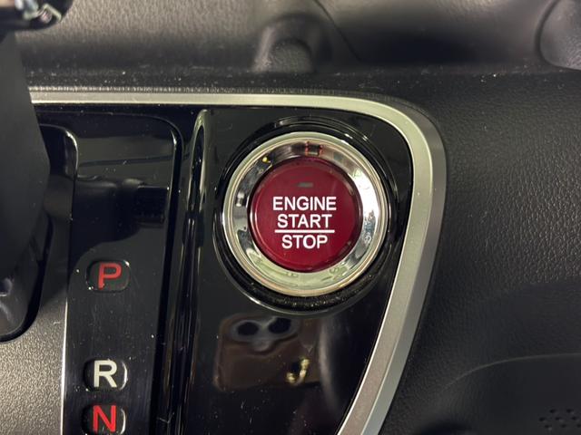 Ｎ－ＢＯＸスラッシュ Ｇ・Ｌインテリアカラーパッケージ　あんしんパッケージ　純正メモリーナビ　衝突被害軽減ブレーキ　横滑り防止装置　アイドリングストップ　ハンドルヒーター　前席シートヒーター　ＨＩＤヘッドライト　プッシュスタート　前後ドラレコ　ＥＴＣ（23枚目）