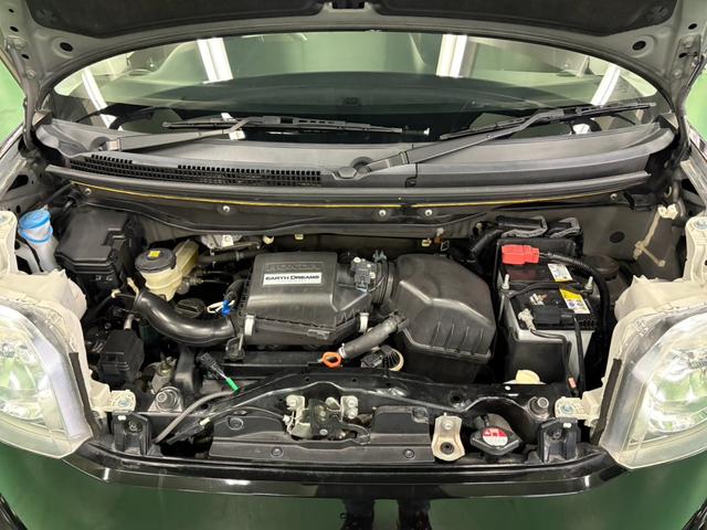 Ｎ－ＢＯＸスラッシュ Ｇ・Ｌインテリアカラーパッケージ　あんしんパッケージ　純正メモリーナビ　衝突被害軽減ブレーキ　横滑り防止装置　アイドリングストップ　ハンドルヒーター　前席シートヒーター　ＨＩＤヘッドライト　プッシュスタート　前後ドラレコ　ＥＴＣ（32枚目）