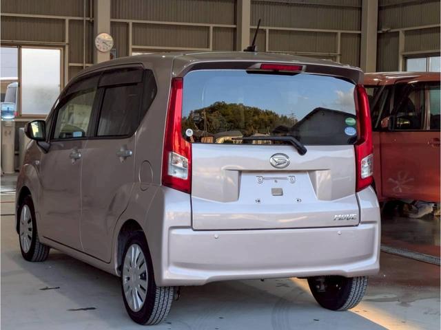 当店は板金塗装をメインでやっている会社で事故など何かありましたらいつでもお電話下さい♪