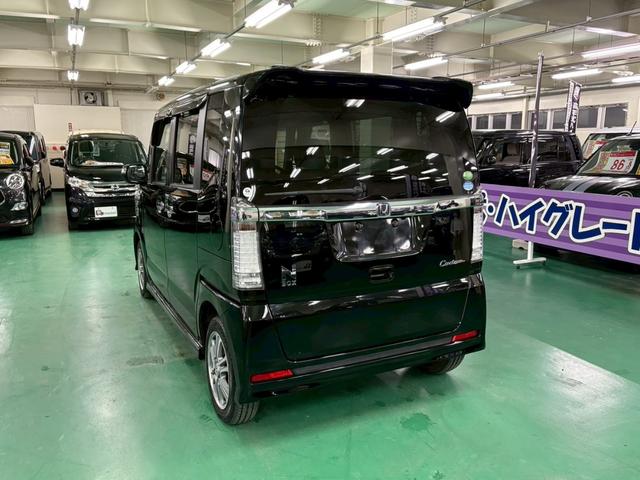 N-BOXカスタム G・Lパッケージ 純正ナビ バックモニター 両側パワースライドドア 横滑り防止装置 アイドリングストップ オートエアコン ABS HIDヘッドライト プッシュスタート スマートキー 盗難警報装置 純正アルミ ETC付き(15枚目)