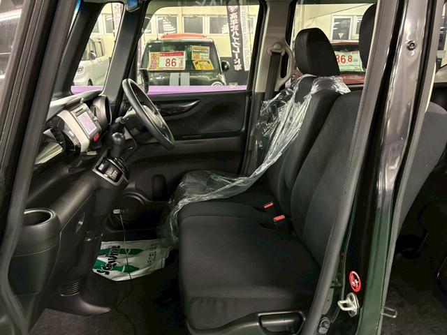 N-BOXカスタム G・Lパッケージ 純正ナビ バックモニター 両側パワースライドドア 横滑り防止装置 アイドリングストップ オートエアコン ABS HIDヘッドライト プッシュスタート スマートキー 盗難警報装置 純正アルミ ETC付き(17枚目)