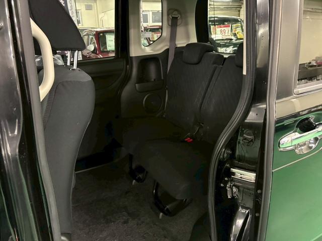 N-BOXカスタム G・Lパッケージ 純正ナビ バックモニター 両側パワースライドドア 横滑り防止装置 アイドリングストップ オートエアコン ABS HIDヘッドライト プッシュスタート スマートキー 盗難警報装置 純正アルミ ETC付き(18枚目)