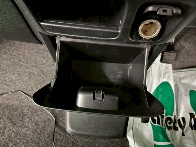 N-BOXカスタム G・Lパッケージ 純正ナビ バックモニター 両側パワースライドドア 横滑り防止装置 アイドリングストップ オートエアコン ABS HIDヘッドライト プッシュスタート スマートキー 盗難警報装置 純正アルミ ETC付き(29枚目)