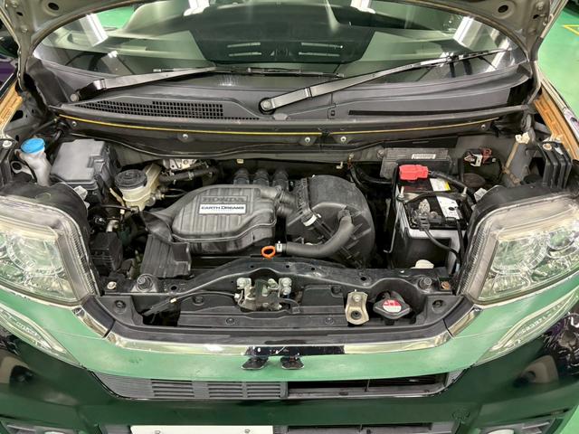 N-BOXカスタム G・Lパッケージ 純正ナビ バックモニター 両側パワースライドドア 横滑り防止装置 アイドリングストップ オートエアコン ABS HIDヘッドライト プッシュスタート スマートキー 盗難警報装置 純正アルミ ETC付き(32枚目)