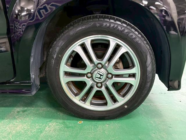 N-BOXカスタム G・Lパッケージ 純正ナビ バックモニター 両側パワースライドドア 横滑り防止装置 アイドリングストップ オートエアコン ABS HIDヘッドライト プッシュスタート スマートキー 盗難警報装置 純正アルミ ETC付き(33枚目)