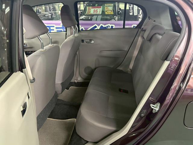 ミライース Ｘ　スマートセレクションＳＡ　ＣＶＴ　アクセル踏み間違い防止装置　横滑り防止装置　エコアイドル　ＡＢＳ　キーレスエントリー　盗難警報装置　エアコン　パワステ　パワーウィンドウ　Ｗエアバッグ　電動格納ミラー（19枚目）