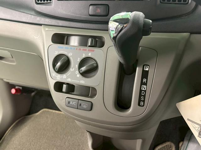 ミライース Ｘ　スマートセレクションＳＡ　ＣＶＴ　アクセル踏み間違い防止装置　横滑り防止装置　エコアイドル　ＡＢＳ　キーレスエントリー　盗難警報装置　エアコン　パワステ　パワーウィンドウ　Ｗエアバッグ　電動格納ミラー（20枚目）