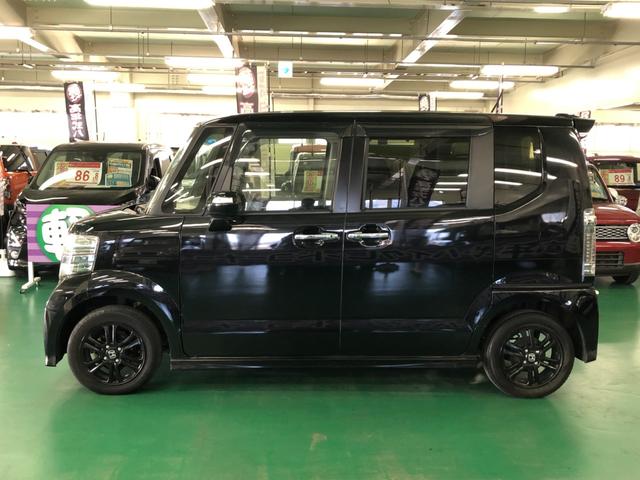 Ｎ－ＢＯＸカスタム Ｇ　ＳＳブラックスタイルパッケージ　初代後期モデル　当社メンテナンス車両　社外ＳＤナビ　バックモニター　助手席側パワースライドドア　横滑り防止装置　アイドリングストップ　オートエアコン　シートヒーター　ＨＩＤ　プッシュスタート　ＥＴＣ（10枚目）