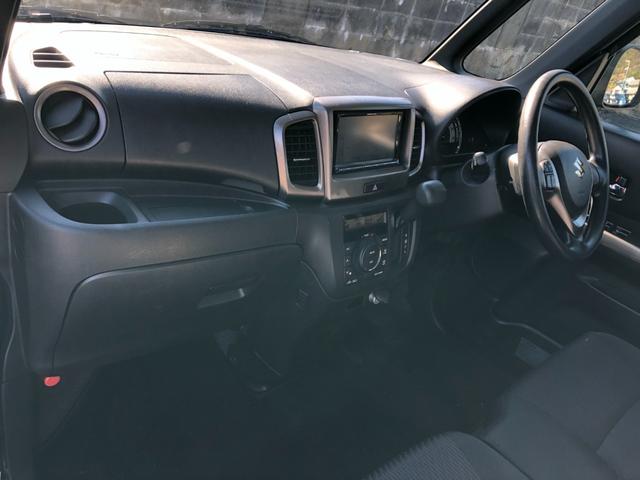 スペーシアカスタムＺ ベースグレード　当社メンテナンス車両　社外ナビ　助手席側電動スライドドア　アイドリングストップ　オートエアコン　Ｄ席シートヒーター　ＨＩＤヘッドライト　プッシュスタート　スマートキー　盗難防止装置　純正アルミ（17枚目）