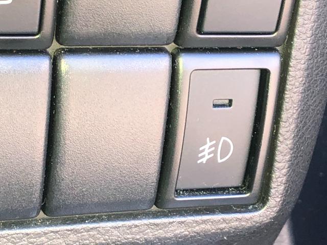 スペーシアカスタムＺ ベースグレード　当社メンテナンス車両　社外ナビ　助手席側電動スライドドア　アイドリングストップ　オートエアコン　Ｄ席シートヒーター　ＨＩＤヘッドライト　プッシュスタート　スマートキー　盗難防止装置　純正アルミ（26枚目）