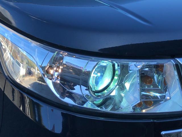 スペーシアカスタムＺ ベースグレード　当社メンテナンス車両　社外ナビ　助手席側電動スライドドア　アイドリングストップ　オートエアコン　Ｄ席シートヒーター　ＨＩＤヘッドライト　プッシュスタート　スマートキー　盗難防止装置　純正アルミ（30枚目）