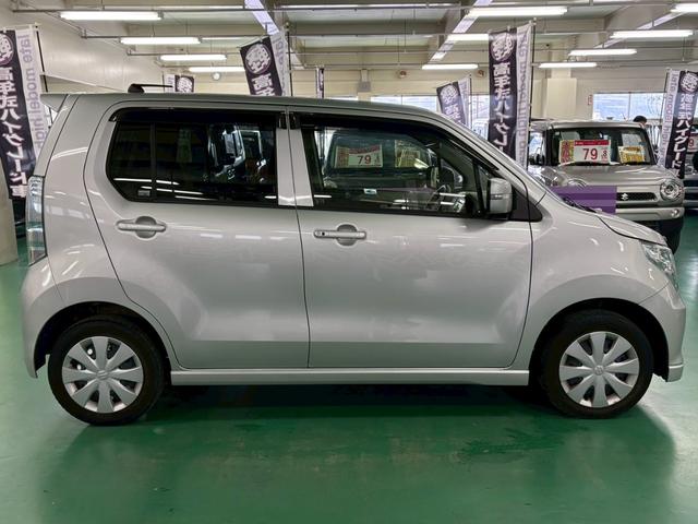 ワゴンＲ ＦＺ　当社メンテナンス車両　レーダーブレーキサポート　横滑り防止装置　アイドリングストップ　純正ＣＤオーディオ　オートエアコン　Ｄ席シートヒーター　プッシュスタート　スマートキー　盗難防止装置（9枚目）
