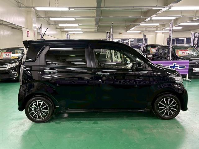 Ｎ－ＷＧＮカスタム Ｇ　ＳＳパッケージ　後期モデル　純正ナビ　バックカメラ　ハーフレザーシート　衝突被害軽減ブレーキ　横滑り防止装置　アイドリングストップ　オートエアコン　ＨＩＤヘッドライト　プッシュスタート　純正アルミ　ＥＴＣ付き（9枚目）