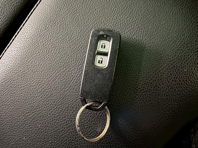 Ｎ－ＷＧＮカスタム Ｇ　ＳＳパッケージ　後期モデル　純正ナビ　バックカメラ　ハーフレザーシート　衝突被害軽減ブレーキ　横滑り防止装置　アイドリングストップ　オートエアコン　ＨＩＤヘッドライト　プッシュスタート　純正アルミ　ＥＴＣ付き（28枚目）