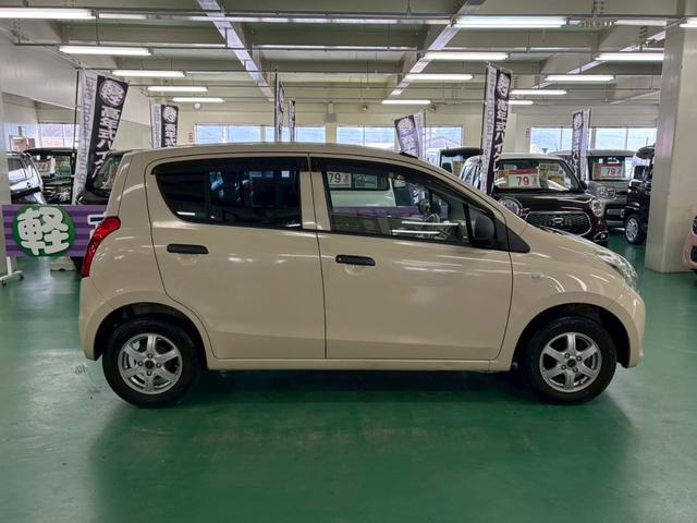 アルト Ｆ　ユーザー下取り車　フロア４速ＡＴ　純正ＣＤオーディオ　キーレスエントリー　盗難警報装置　エアコン　パワステ　パワーウィンドウ　Ｗエアバッグ　ＥＴＣ付き（10枚目）