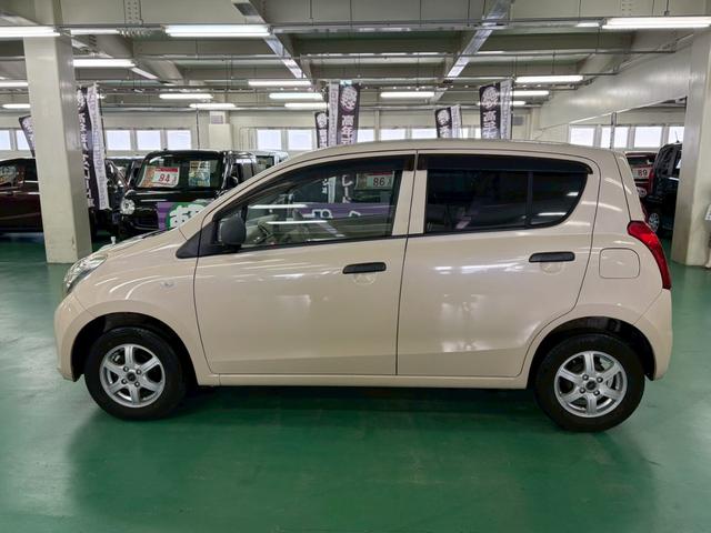 アルト Ｆ　ユーザー下取り車　フロア４速ＡＴ　純正ＣＤオーディオ　キーレスエントリー　盗難警報装置　エアコン　パワステ　パワーウィンドウ　Ｗエアバッグ　ＥＴＣ付き（11枚目）