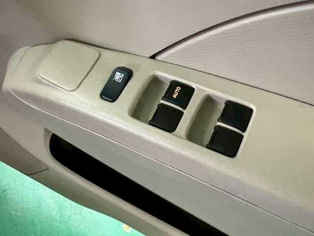 アルト Ｆ　ユーザー下取り車　フロア４速ＡＴ　純正ＣＤオーディオ　キーレスエントリー　盗難警報装置　エアコン　パワステ　パワーウィンドウ　Ｗエアバッグ　ＥＴＣ付き（21枚目）