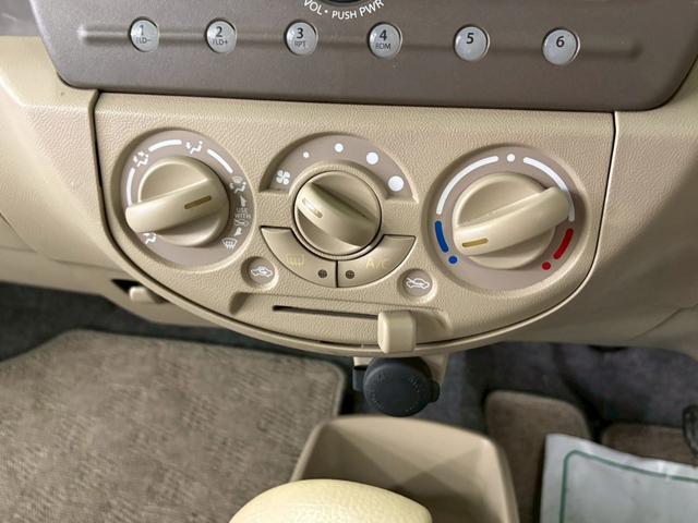 アルト Ｆ　ユーザー下取り車　フロア４速ＡＴ　純正ＣＤオーディオ　キーレスエントリー　盗難警報装置　エアコン　パワステ　パワーウィンドウ　Ｗエアバッグ　ＥＴＣ付き（23枚目）