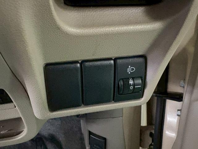 アルト Ｆ　ユーザー下取り車　フロア４速ＡＴ　純正ＣＤオーディオ　キーレスエントリー　盗難警報装置　エアコン　パワステ　パワーウィンドウ　Ｗエアバッグ　ＥＴＣ付き（27枚目）