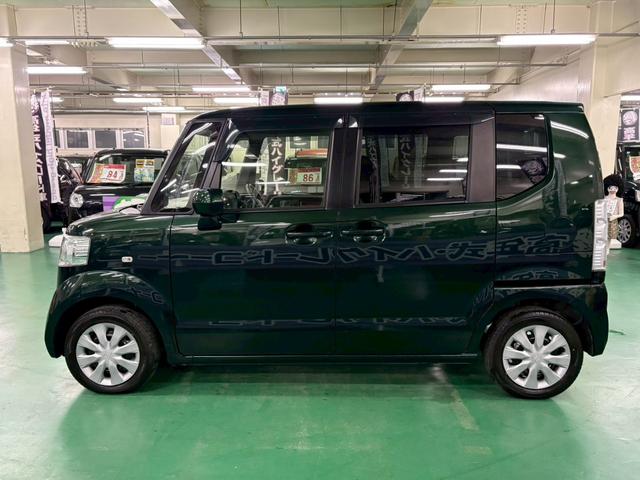 N-BOX G ユーザー下取り車 両側スライドドア 横滑り防止装置 アイドリングストップ オートエアコン ベンチシート ABS LEDヘッドライト プッシュスタート スマートキー 盗難警報装置 電動格納ミラー(11枚目)
