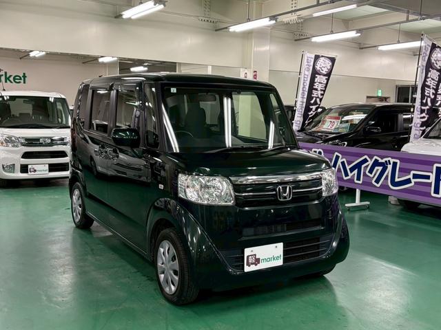 N-BOX G ユーザー下取り車 両側スライドドア 横滑り防止装置 アイドリングストップ オートエアコン ベンチシート ABS LEDヘッドライト プッシュスタート スマートキー 盗難警報装置 電動格納ミラー(12枚目)