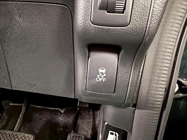 N-BOX G ユーザー下取り車 両側スライドドア 横滑り防止装置 アイドリングストップ オートエアコン ベンチシート ABS LEDヘッドライト プッシュスタート スマートキー 盗難警報装置 電動格納ミラー(21枚目)