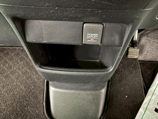 N-BOX G ユーザー下取り車 両側スライドドア 横滑り防止装置 アイドリングストップ オートエアコン ベンチシート ABS LEDヘッドライト プッシュスタート スマートキー 盗難警報装置 電動格納ミラー(29枚目)