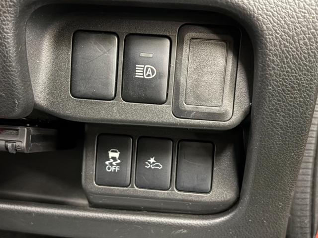 デイズ ハイウェイスター　Ｘ　後期モデル　アラウンドビューモニター　エマージェンシーブレーキ　横滑り防止装置　ハイビームアシスト　アイドリングストップ　オートエアコン　ＨＩＤ　プッシュスタート　スマートキー　ＥＴＣ付き　純正アルミ（24枚目）