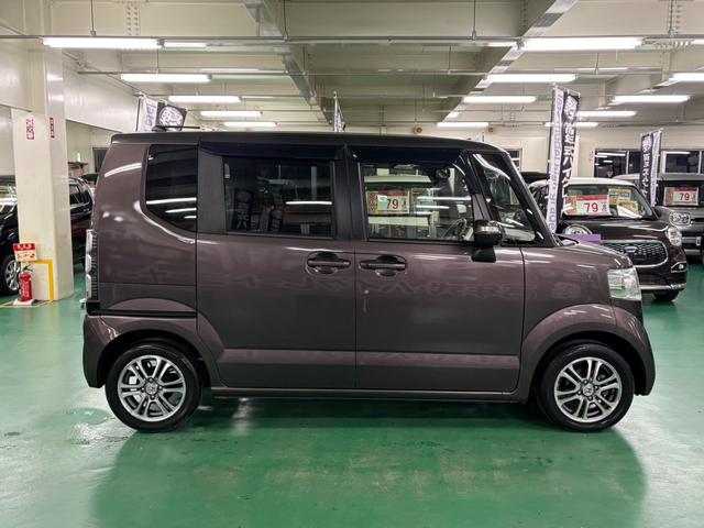Ｎ－ＢＯＸ Ｇ・ターボＬパッケージ　純正ナビ　バックカメラ　両側パワースライドドア　クルーズコントロール　横滑り防止装置　アイドリングストップ　オートエアコン　ＡＢＳ　プッシュスタート　スマートキー　盗難警報装置　パドルシフト（10枚目）
