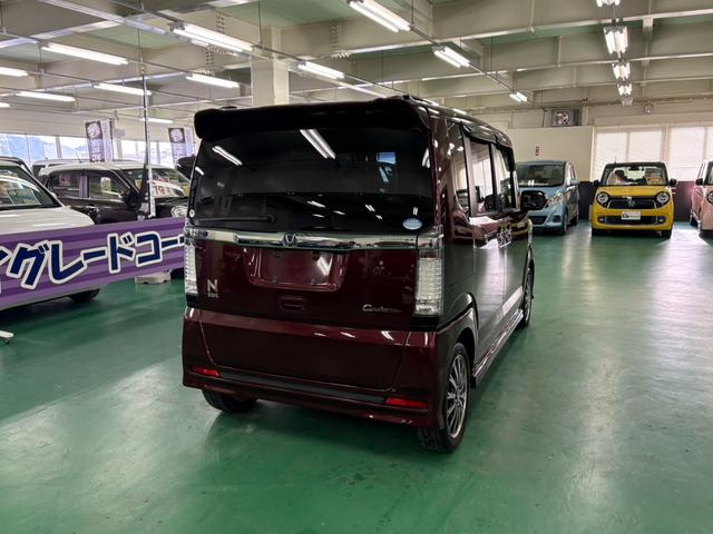 Ｎ－ＢＯＸカスタム Ｇ・ターボパッケージ　純正ナビ　バックカメラ　両側パワースライドドア　クルーズコントロール　横滑り防止装置　オートエアコン　ＨＩＤヘッドライト　プッシュスタート　スマートキー　盗難警報装置　　純正アルミ　ＥＴＣ付き（14枚目）