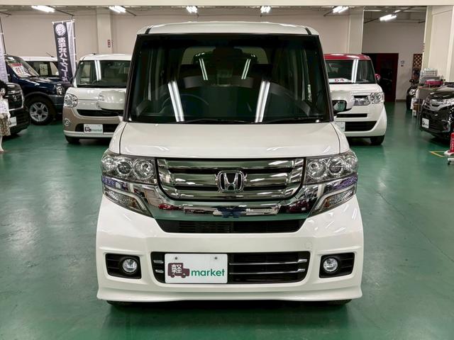 Ｎ－ＢＯＸカスタム Ｇ・Ｌパッケージ　後期モデル　社外ナビ　バックカメラ　助手席側パワースライドドア　横滑り防止装置　アイドリングストップ　オートエアコン　ＡＢＳ　ＨＩＤヘッドライト　プッシュスタート　純正アルミ　ビルトインＥＴＣ（8枚目）