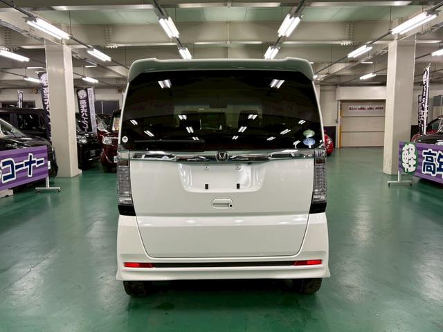 Ｎ－ＢＯＸカスタム Ｇ・Ｌパッケージ　後期モデル　社外ナビ　バックカメラ　助手席側パワースライドドア　横滑り防止装置　アイドリングストップ　オートエアコン　ＡＢＳ　ＨＩＤヘッドライト　プッシュスタート　純正アルミ　ビルトインＥＴＣ（9枚目）